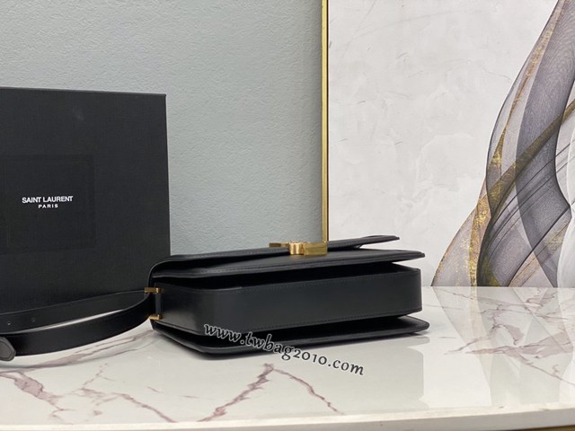 YSL专柜款女包 聖羅蘭經典款MONOGRAM金屬旋扣大號郵差包 YSL肩背斜挎包 634305  jjh1087